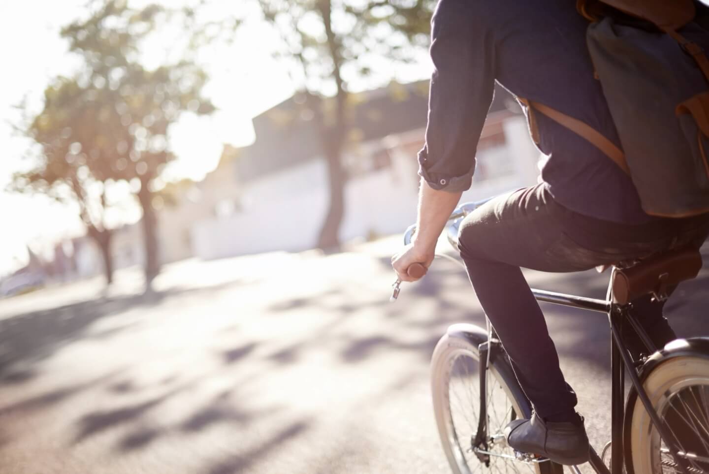 Person som cyklar – rehabilitering och fysisk aktivitet efter hjärnskakning